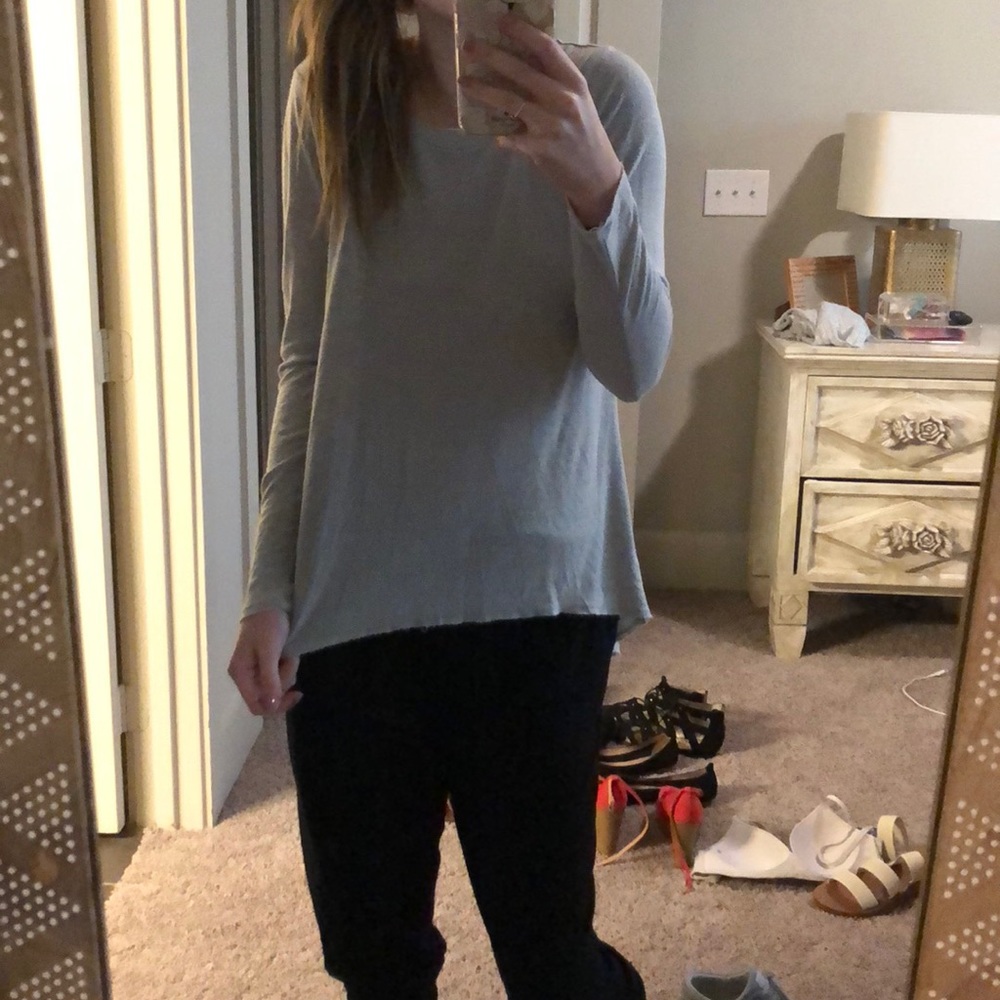 High low grey top